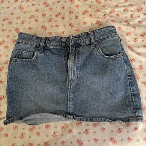 Mid rise denim skirt